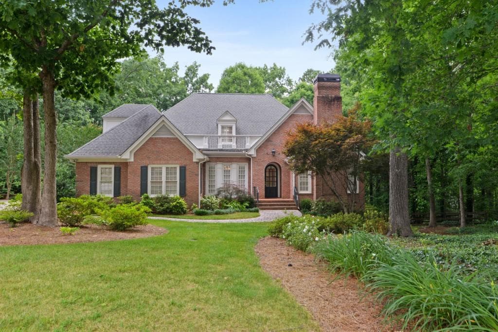 4 bedroom, 6 bathroom, 4,855 sq ft single family residence sold at 4650 Stepping Stone Lane, Kennesaw, GA 30152