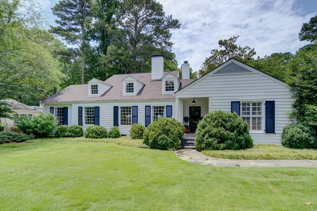 4 bedroom, 5 bathroom, 4,250 sq ft single family residence sold at 2756 Dover Road, Atlanta, GA 30327