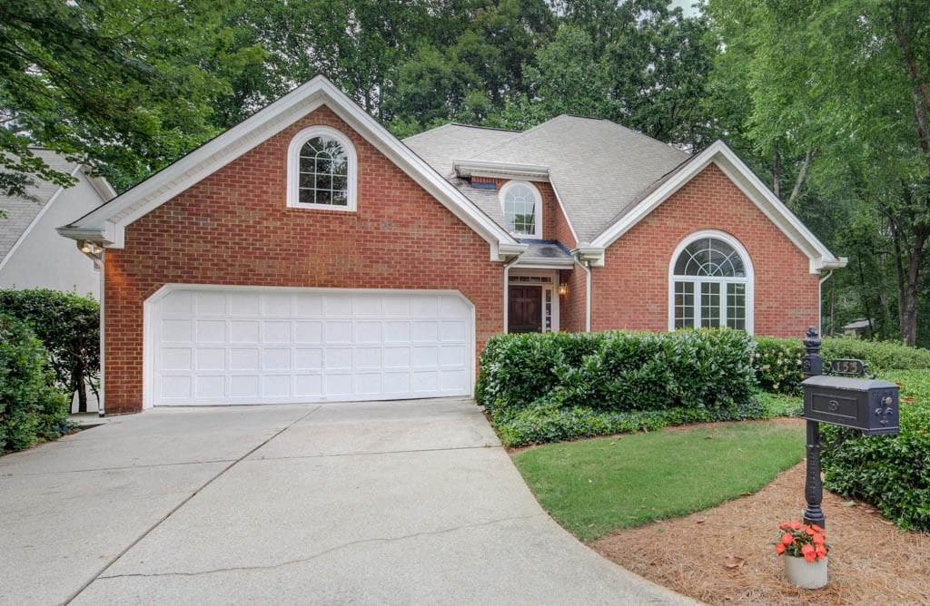 3 bedroom, 3 bathroom, 3,449 sq ft single family residence sold at 155 Belmont Trace, Atlanta, GA 30328