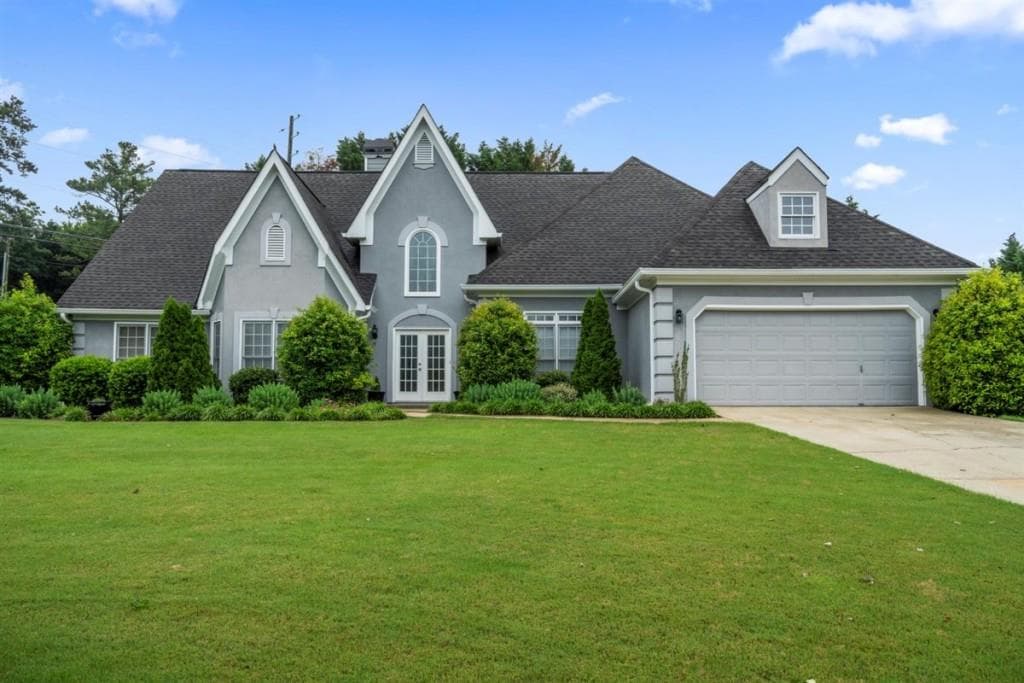 3 bedroom, 2 bathroom, 2,330 sq ft single family residence sold at 3325 Chartwell Place, Suwanee, GA 30024