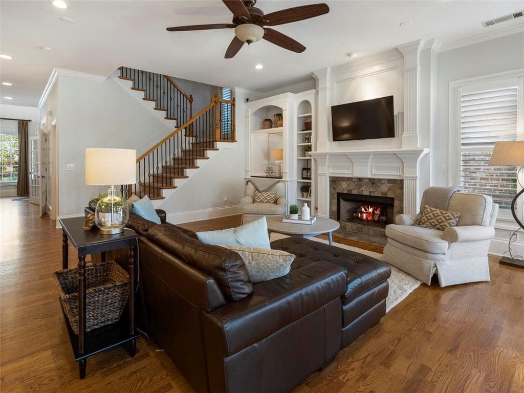 3 bedroom, 3 bathroom, 3,457 sq ft single family residence sold at 2010 Arminda Court, Alpharetta, GA 30022