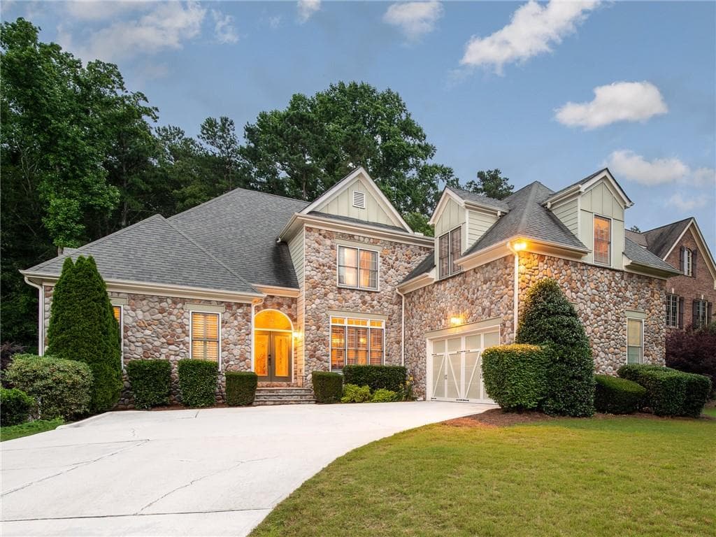 5 bedroom, 5 bathroom, 4,701 sq ft single family residence sold at 656 Chestatee Creek Drive, Acworth, GA 30101