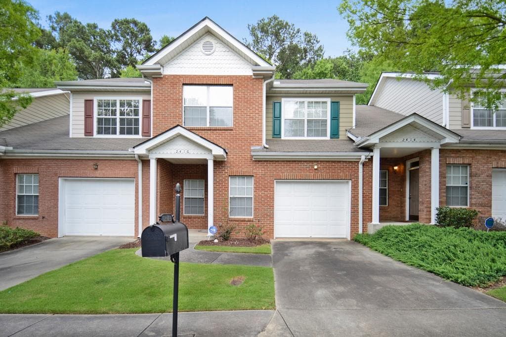 2416 NW Laurel Circle, Atlanta, GA 30311 — most recent listing photo