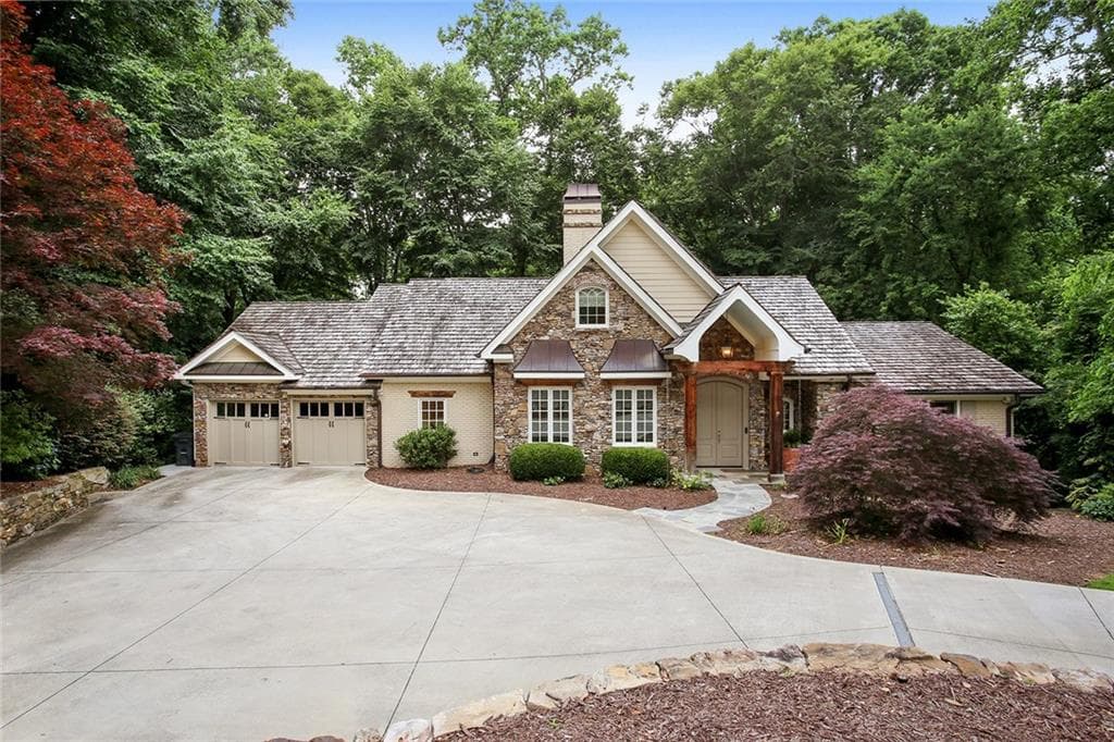 4 bedroom, 5 bathroom, 4,404 sq ft single family residence sold at 4710 Kitty Hawk Place, Atlanta, GA 30342