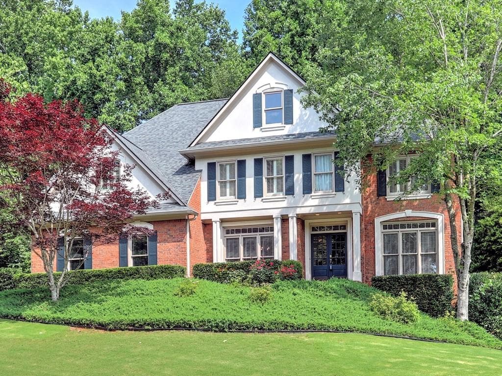 6 bedroom, 5 bathroom, 4,502 sq ft single family residence sold at 2781 Carillon Crossing, Marietta, GA 30066