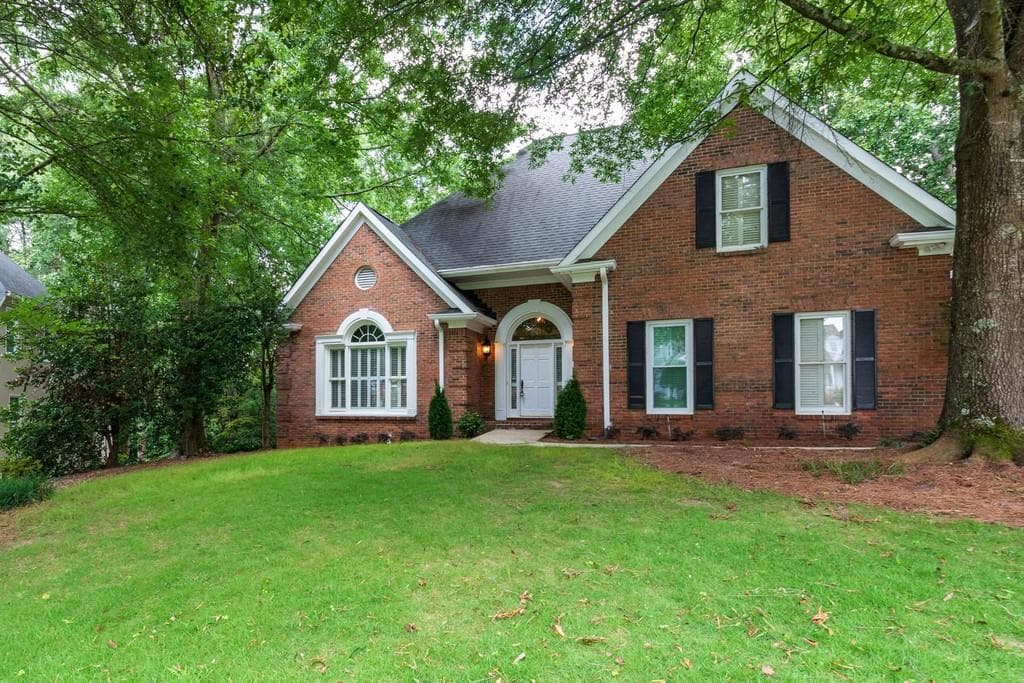 4 bedroom, 5 bathroom, 5,157 sq ft single family residence sold at 464 Manor Oak Lane, Marietta, GA 30067