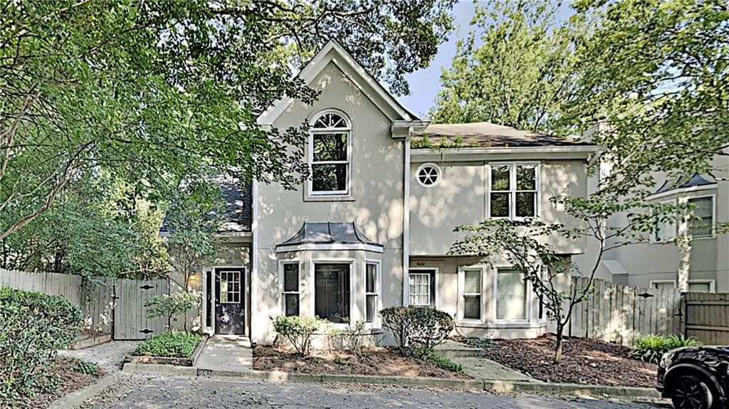 2 bedroom, 2 bathroom, 1,252 sq ft townhouse sold at 601 Defoors Landing, Atlanta, GA 30318