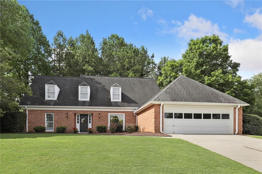 3 bedroom, 3 bathroom, 2,758 sq ft single family residence sold at 275 North Farm Drive, Alpharetta, GA 30004