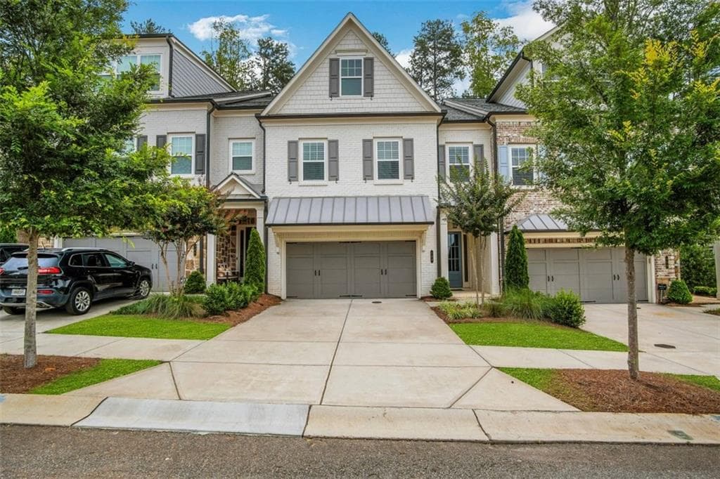 3 bedroom, 3 bathroom, 3,036 sq ft townhouse sold at 103 Calder Drive, Alpharetta, GA 30009