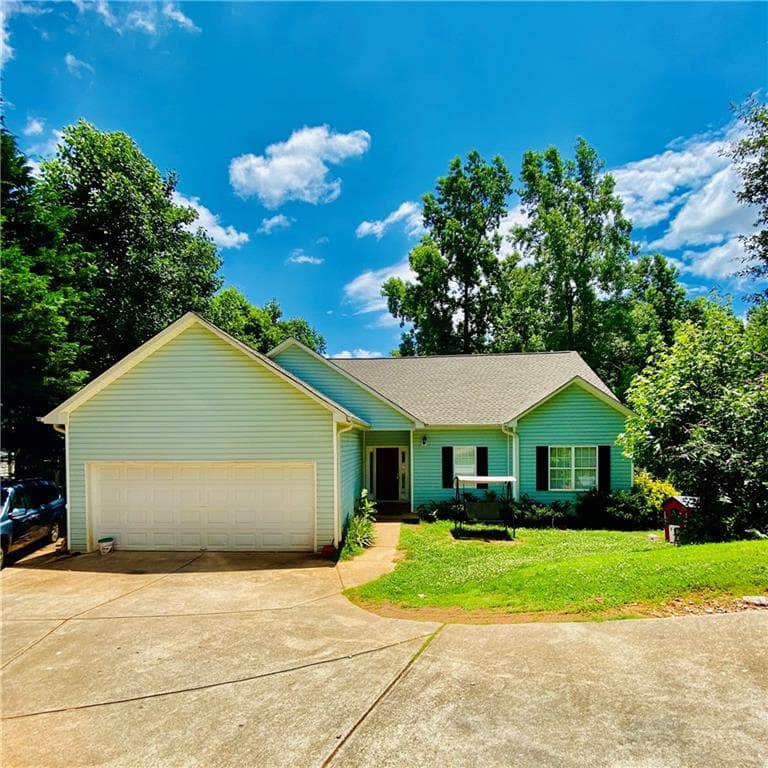 7 bedroom, 4 bathroom, 1,577 sq ft single family residence sold at 3285 Rose Petal Street, Gainesville, GA 30507