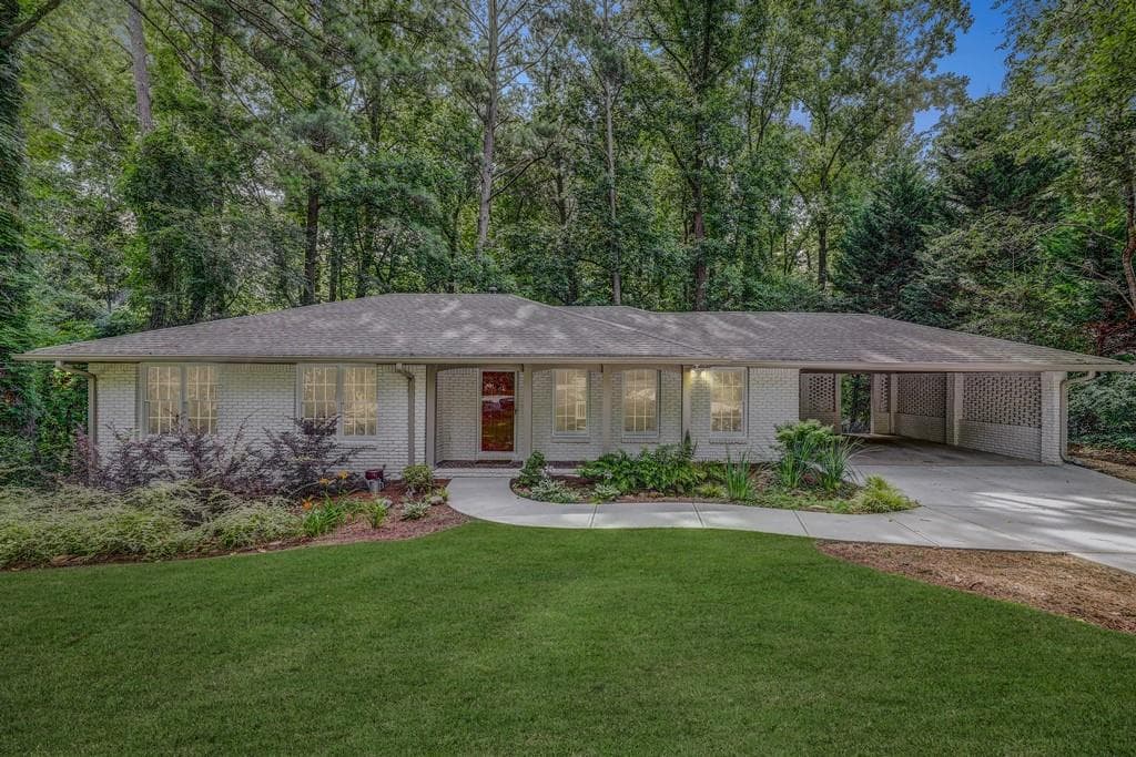 4 bedroom, 3 bathroom, 2,734 sq ft single family residence sold at 2501 Willow Wood Court, Atlanta, GA 30345