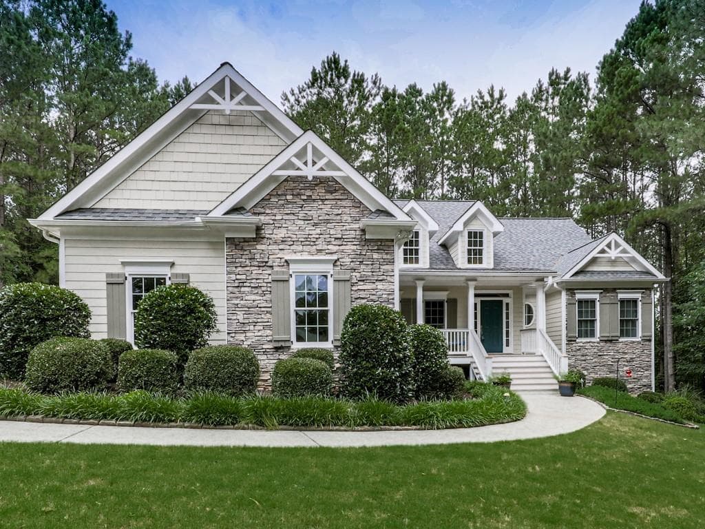 4 bedroom, 4 bathroom, 2,740 sq ft single family residence sold at 113 Lumpkin Way, Canton, GA 30115