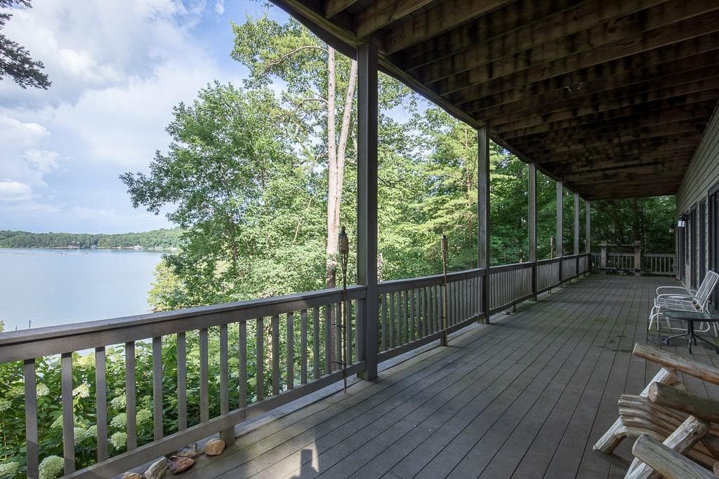 6 bedroom, 6 bathroom, 5,522 sq ft single family residence sold at 2018 Riverwood Drive, Gainesville, GA 30501