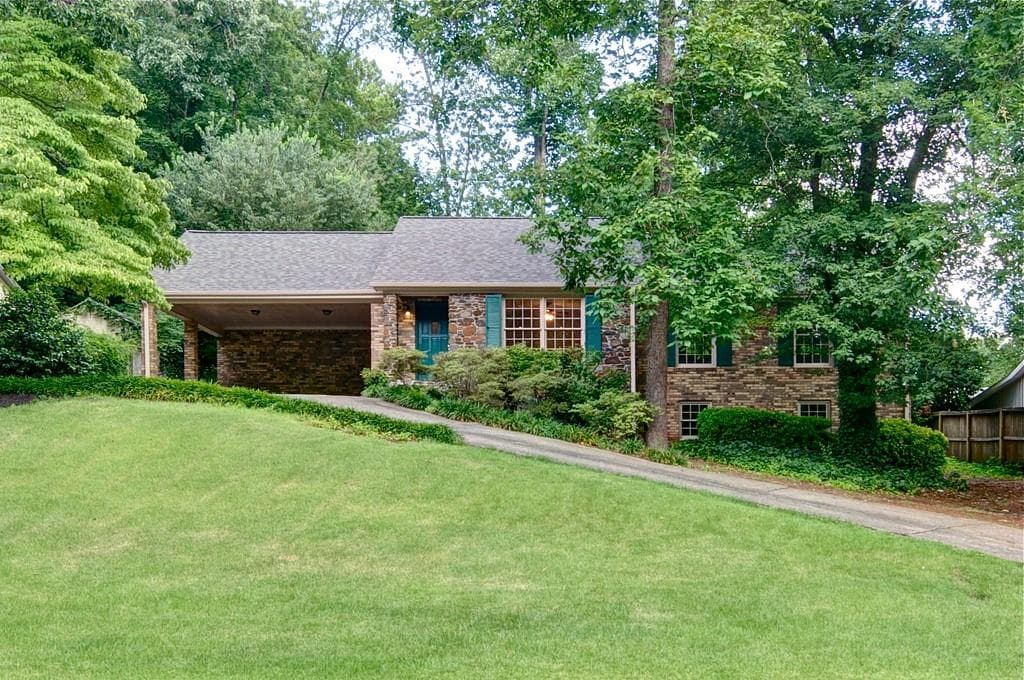 4 bedroom, 2 bathroom, 2,120 sq ft single family residence sold at 2836 Cedarbrook Drive, Marietta, GA 30066