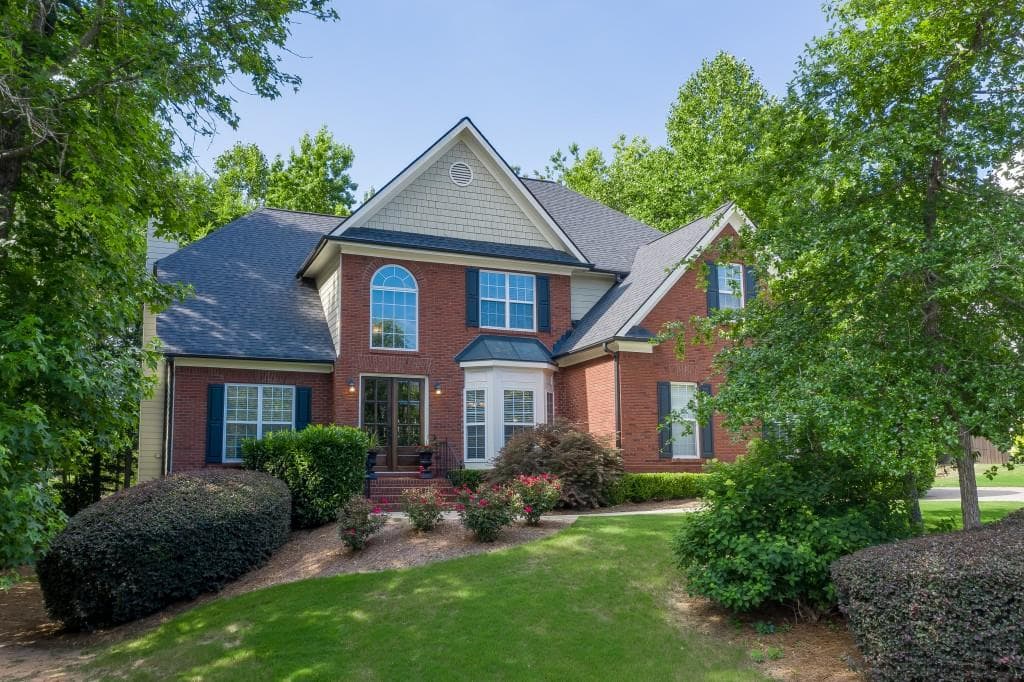 5 bedroom, 4 bathroom, 4,512 sq ft single family residence sold at 2637 Democracy Drive, Buford, GA 30519