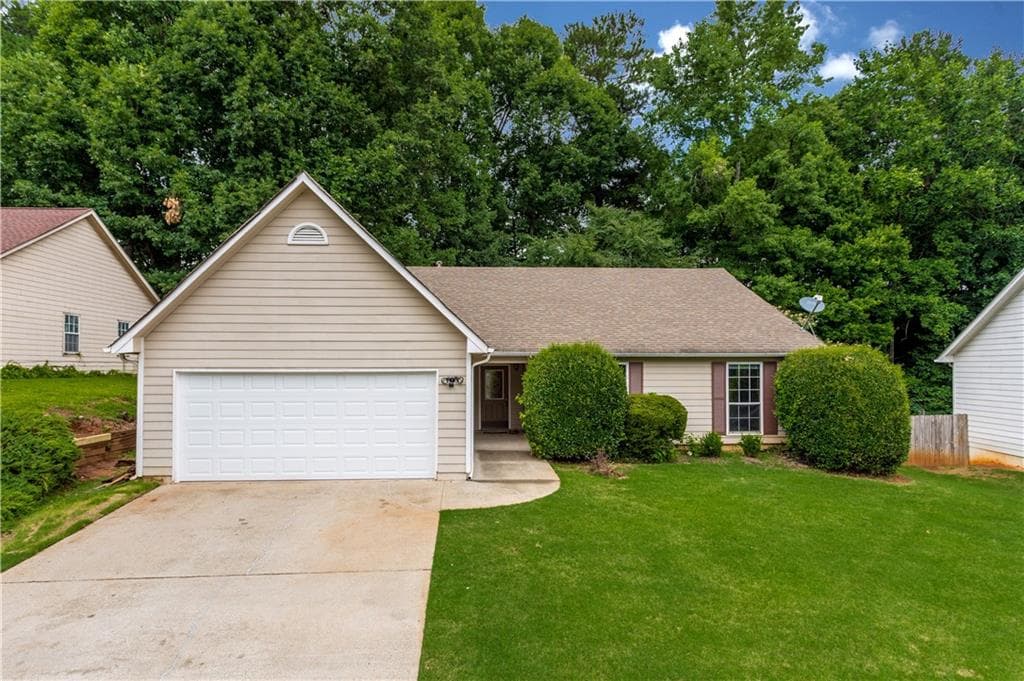 520 Paris Drive, Lawrenceville, GA 30043 — most recent listing photo
