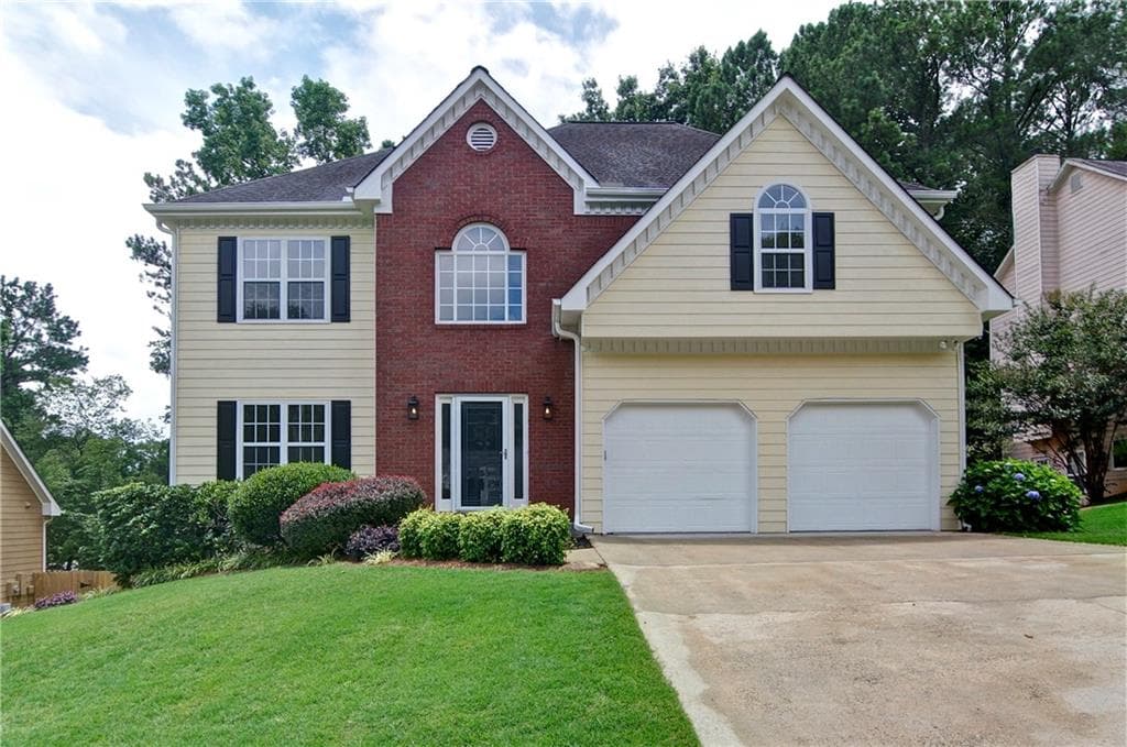 4 bedroom, 3 bathroom, 2,414 sq ft single family residence sold at 2114 Township Drive, Woodstock, GA 30189