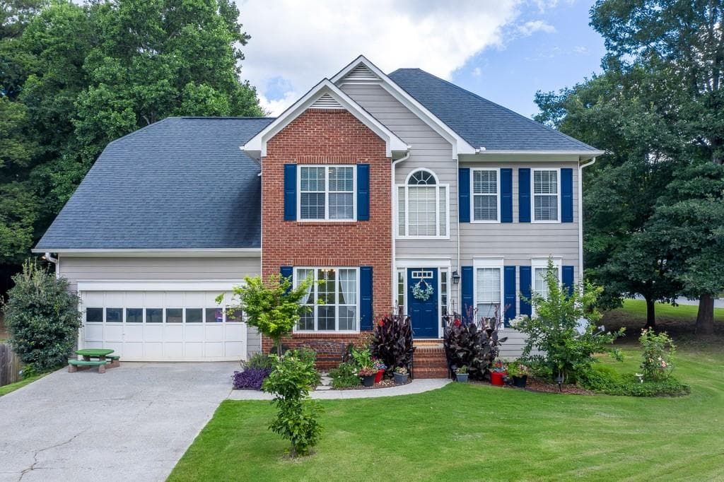 4 bedroom, 3 bathroom, 2,272 sq ft single family residence sold at 2405 Compton Place, Suwanee, GA 30024