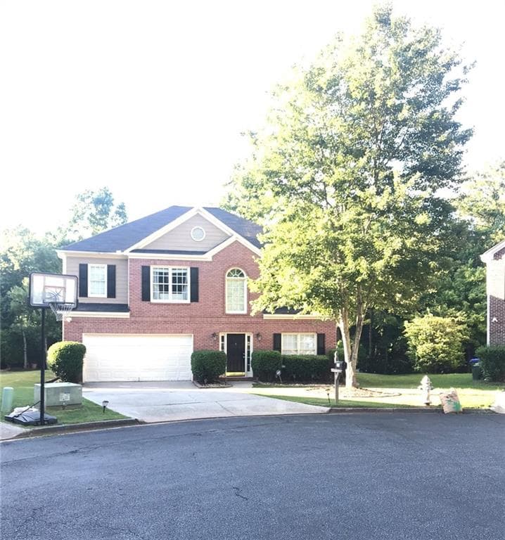 4 bedroom, 3 bathroom, 2,346 sq ft single family residence sold at 170 Foe Creek Court, Roswell, GA 30076
