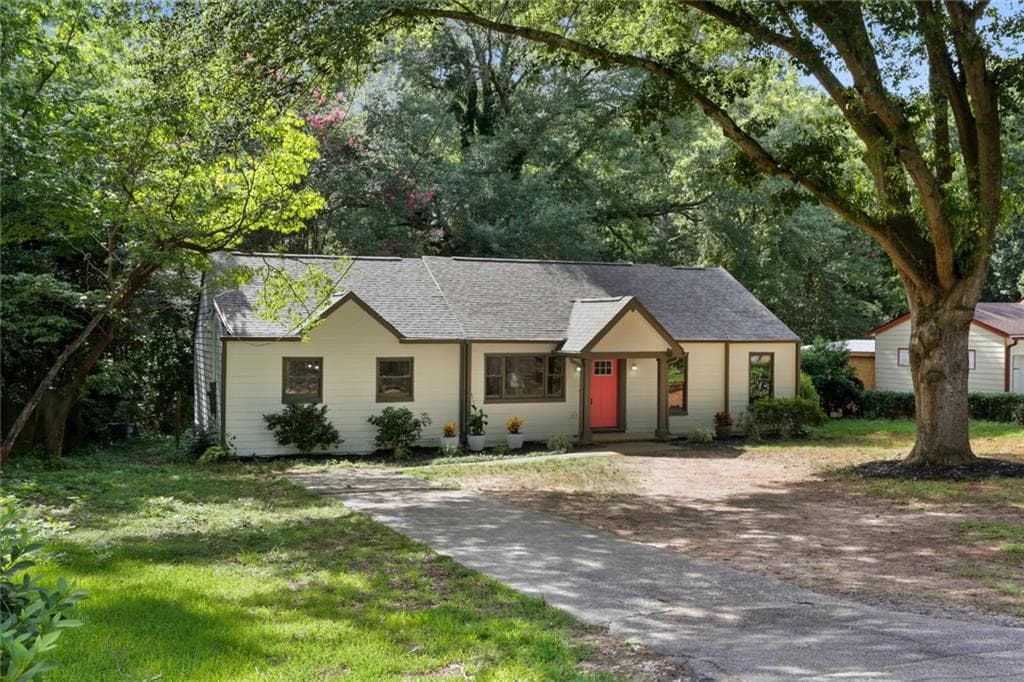 3 bedroom, 3 bathroom, 2,300 sq ft single family residence sold at 1665 N Columbia Place, Decatur, GA 30032