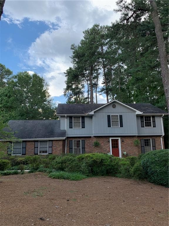 425 Houze Way, Roswell, GA 30076 — most recent listing photo