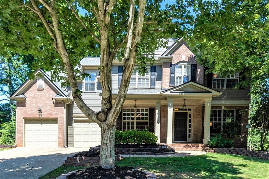 4 bedroom, 4 bathroom, 4,040 sq ft single family residence sold at 980 Island Bluff Lane, Buford, GA 30518
