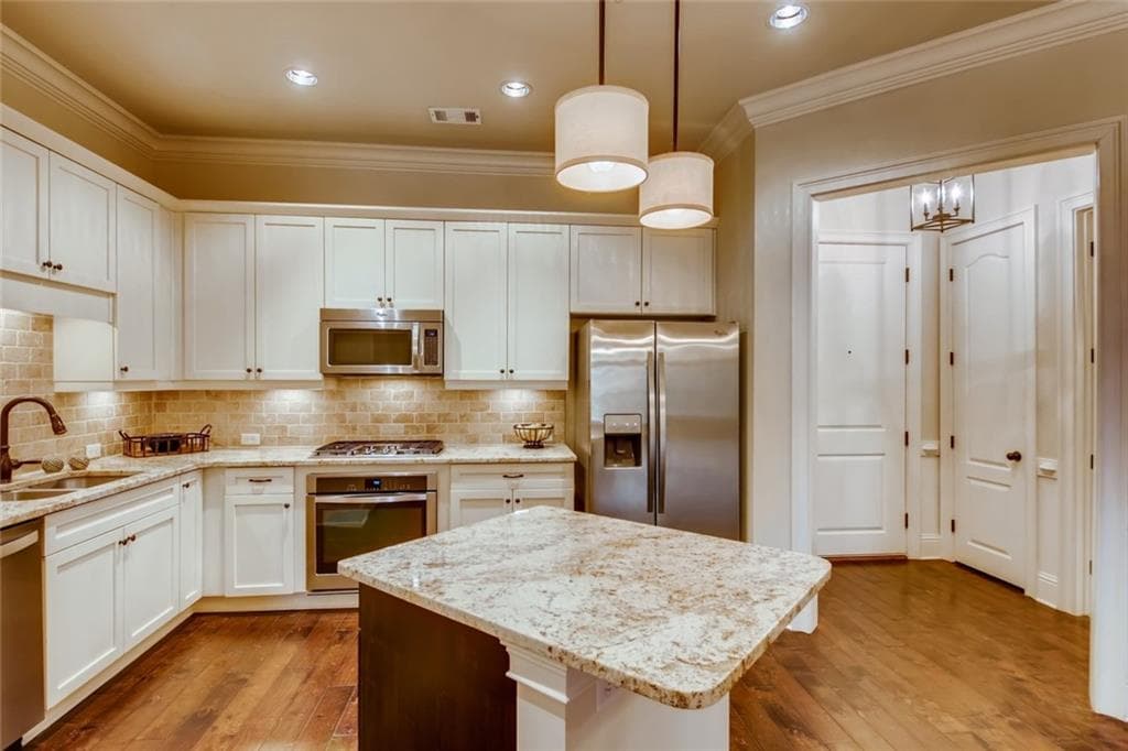 2300 Peachford Road 4405, Dunwoody, GA 30338 — most recent listing photo