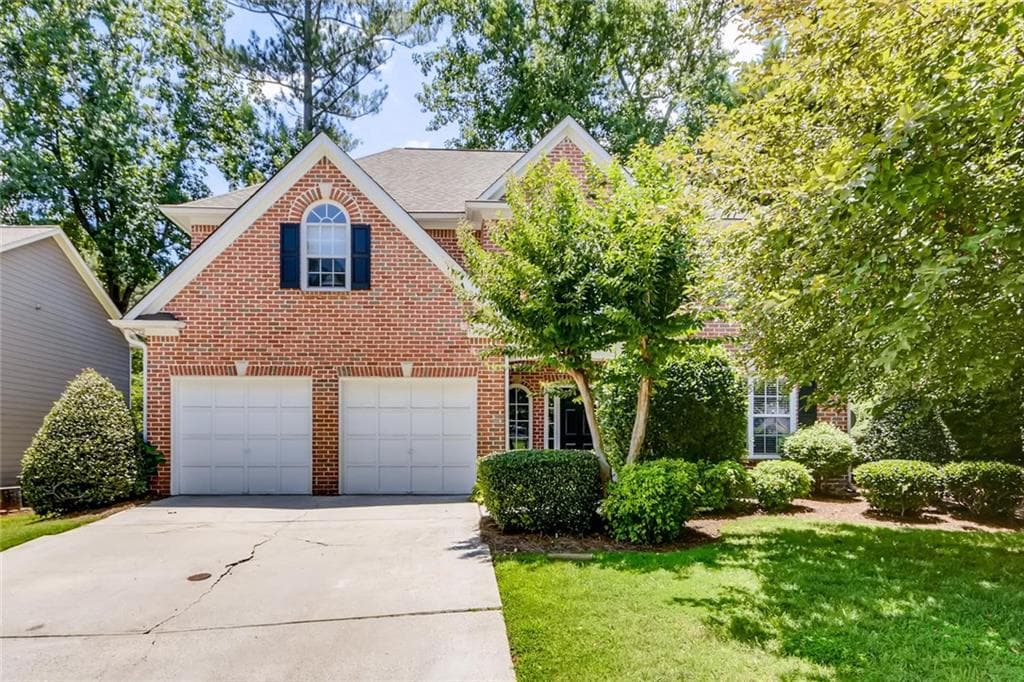3 bedroom, 3 bathroom, 2,519 sq ft single family residence sold at 1815 Hidden Springs Walk, Smyrna, GA 30082