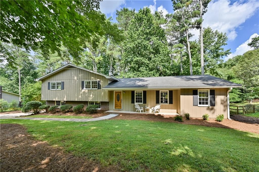 3 bedroom, 2 bathroom, 2,180 sq ft single family residence sold at 3026 Wendmead Place, Marietta, GA 30062