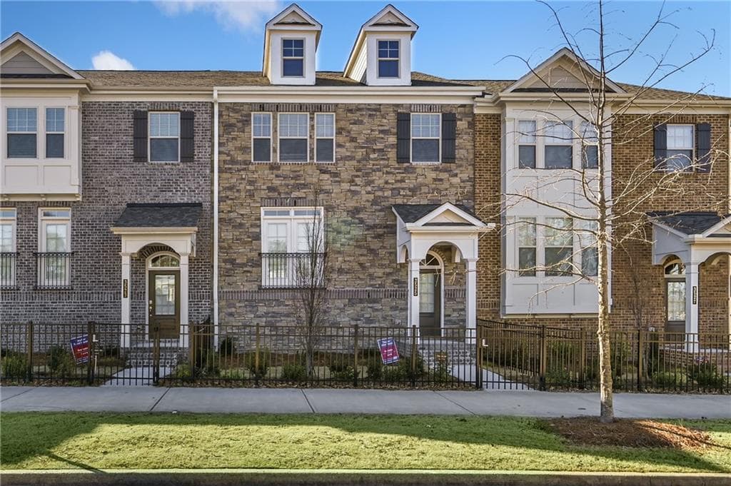 3525 Koyla Landing 8, Chamblee, GA 30341 — most recent listing photo