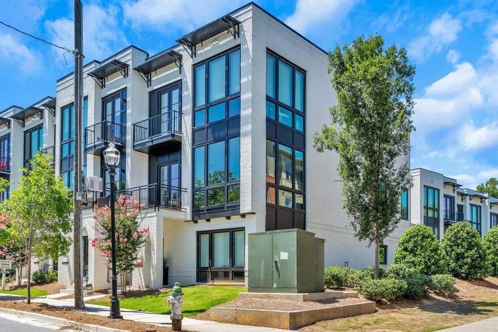 1275 Appleden Trace 1, Brookhaven, GA 30319 — most recent listing photo