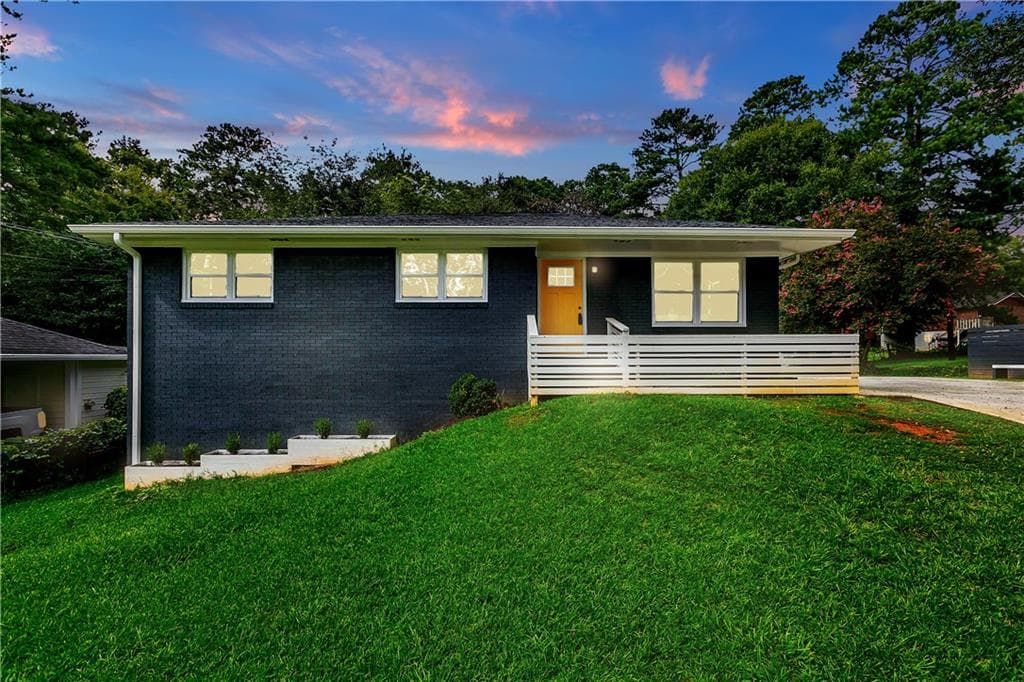 3 bedroom, 2 bathroom, 1,102 sq ft single family residence sold at 2892 Salmon Avenue, Atlanta, GA 30317