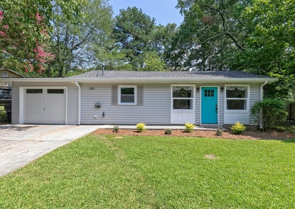 2 bedroom, 1 bathroom single family residence sold at 2940 Hall Drive, Smyrna, GA 30082