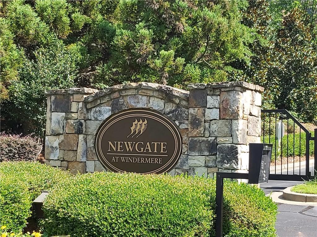 3 bedroom, 4 bathroom, 3,052 sq ft townhouse sold at 3139 Neal Court, Cumming, GA 30041