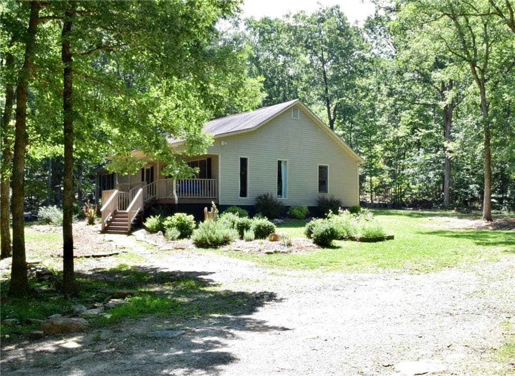 3 bedroom, 3 bathroom, 1,760 sq ft single family residence sold at 23 Sable Court, Jasper, GA 30143