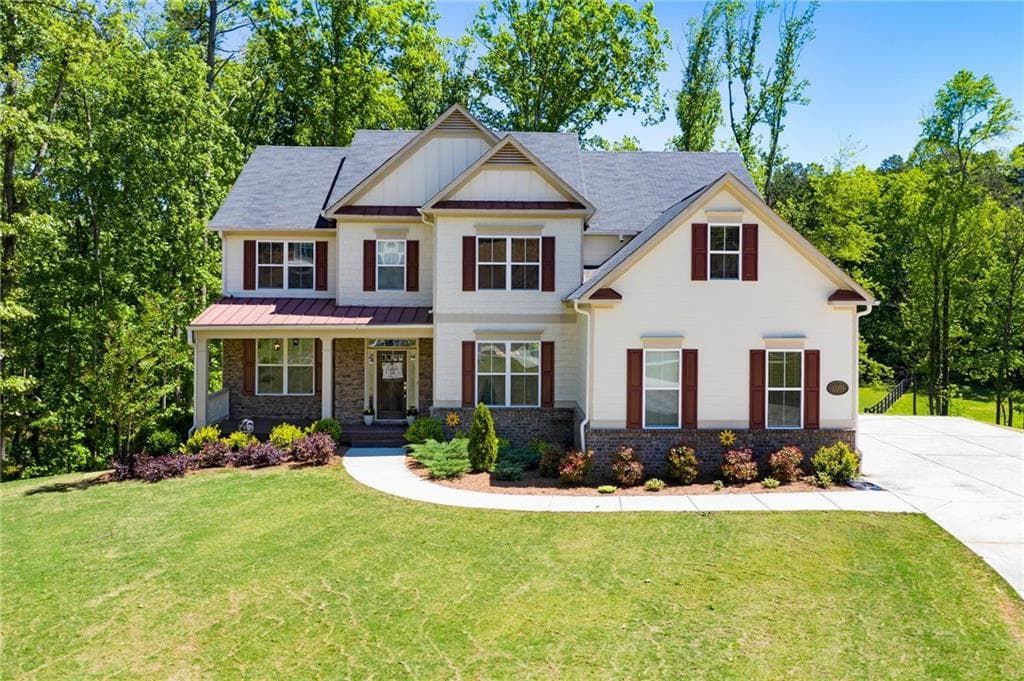 6 bedroom, 5 bathroom, 4,919 sq ft single family residence sold at 10095 Peaks Parkway, Milton, GA 30004