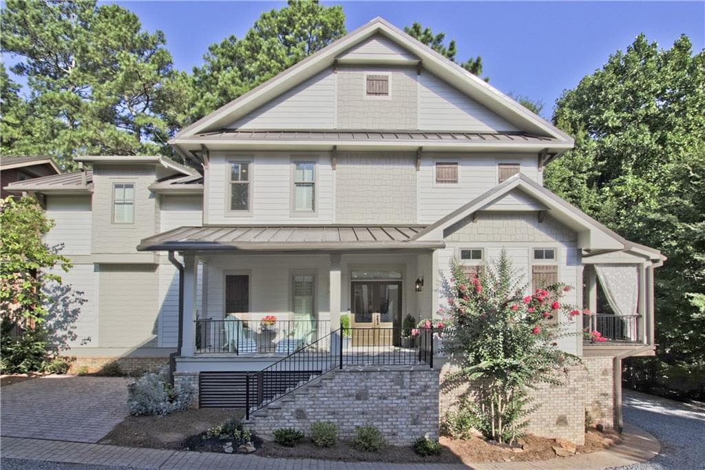 135 Weatherford Place, Roswell, GA 30075 — most recent listing photo