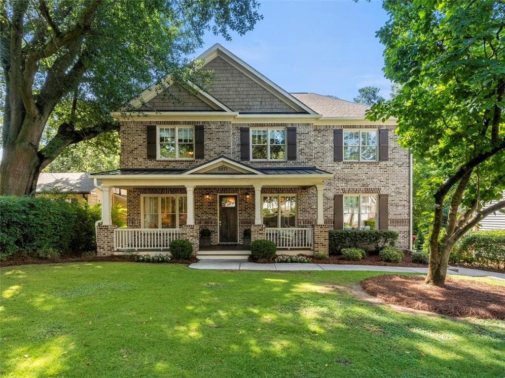 5 bedroom, 4 bathroom, 3,396 sq ft single family residence sold at 2871 Elliott Circle, Atlanta, GA 30305