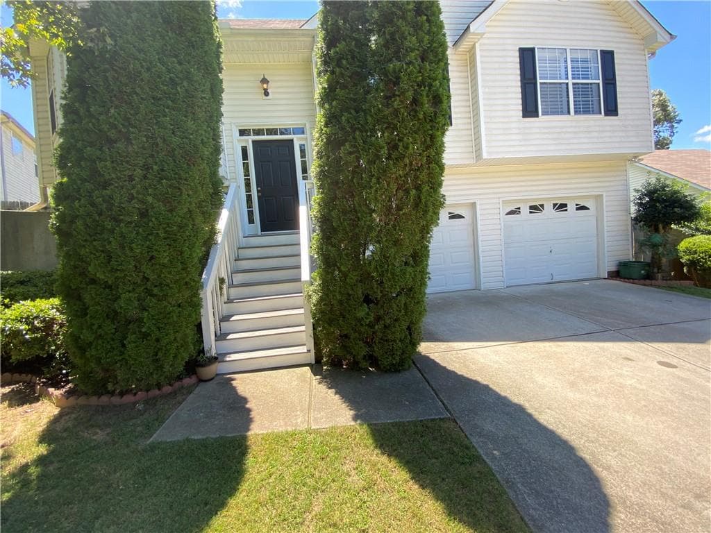 4 bedroom, 2 bathroom, 1,600 sq ft single family residence sold at 523 Hillcrest Cross Road, Canton, GA 30115