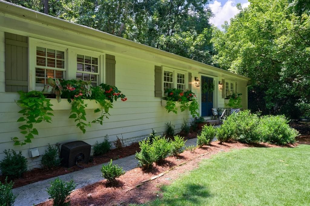 4 bedroom, 3 bathroom, 3,234 sq ft single family residence sold at 27 Interlochen Drive, Atlanta, GA 30342