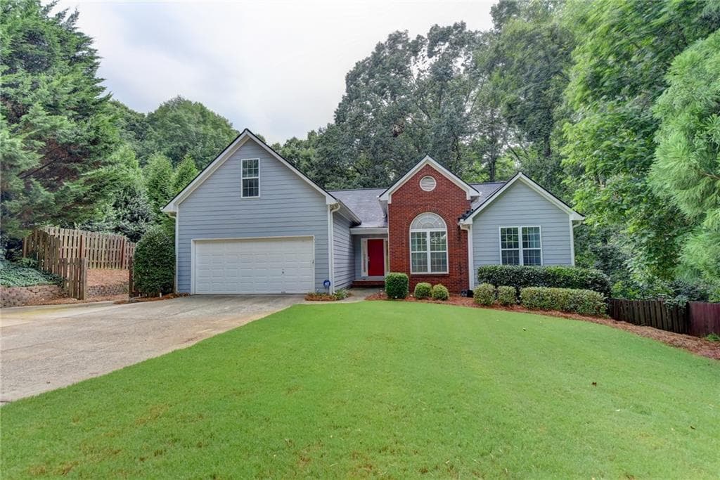 3 bedroom, 3 bathroom, 3,728 sq ft single family residence sold at 8720 Creekstone Place, Gainesville, GA 30506