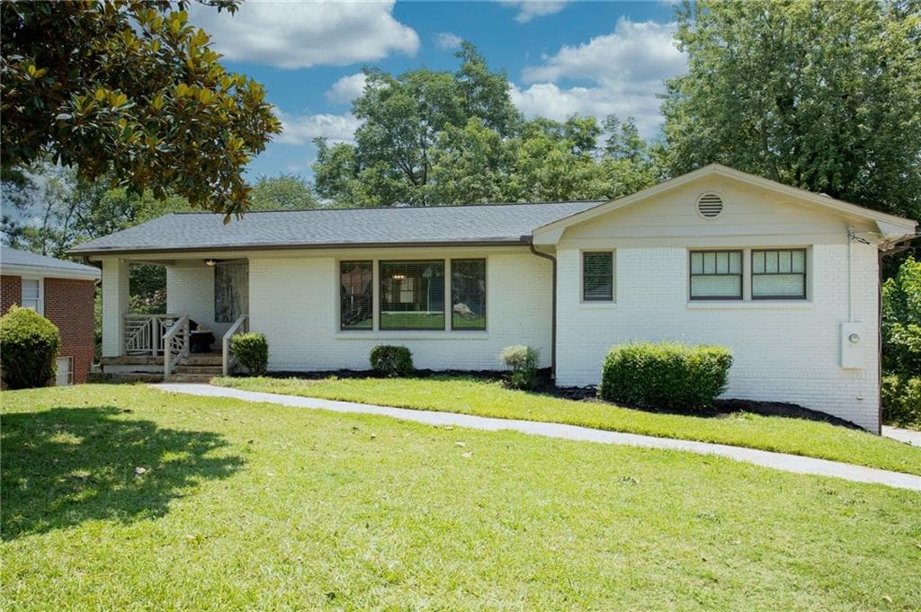 3 bedroom, 3 bathroom, 2,737 sq ft single family residence sold at 2807 Lynda Place, Decatur, GA 30032