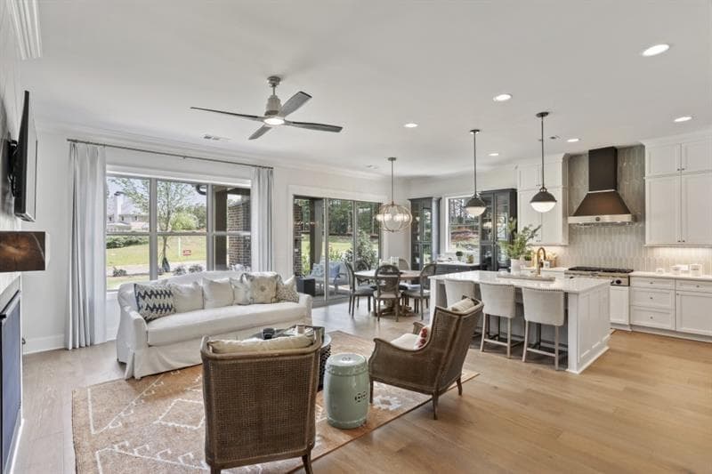 3 bedroom, 4 bathroom, 2,917 sq ft townhouse sold at 4137 Avid Park 19, Marietta, GA 30062