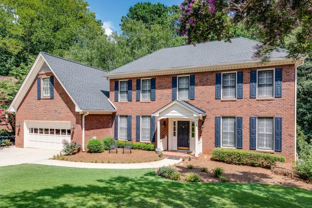 5 bedroom, 4 bathroom, 3,458 sq ft single family residence sold at 2592 Oak Crossing Drive, Decatur, GA 30033