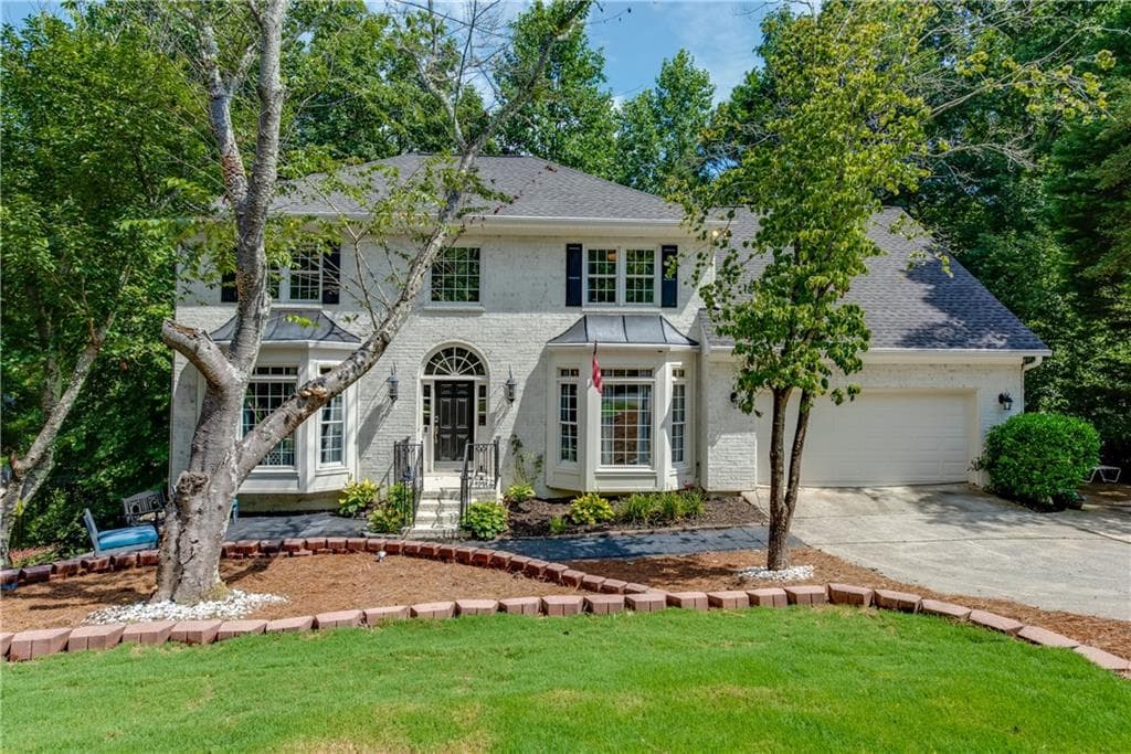4 bedroom, 4 bathroom, 3,835 sq ft single family residence sold at 3097 Oak Chase Drive, Roswell, GA 30075
