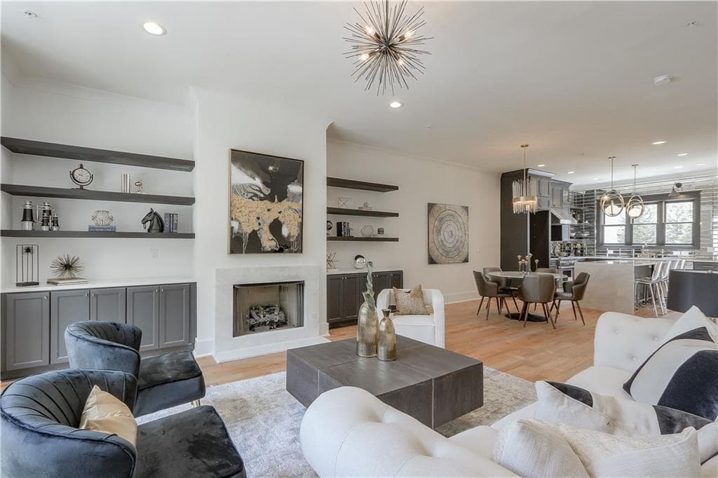 4 bedroom, 5 bathroom, 3,371 sq ft townhouse sold at 977 Laurel Court, Atlanta, GA 30326