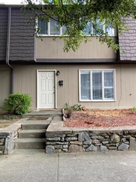 3 bedroom, 2 bathroom, 1,302 sq ft condominium sold at 1189 Ashborough Drive C, Marietta, GA 30067
