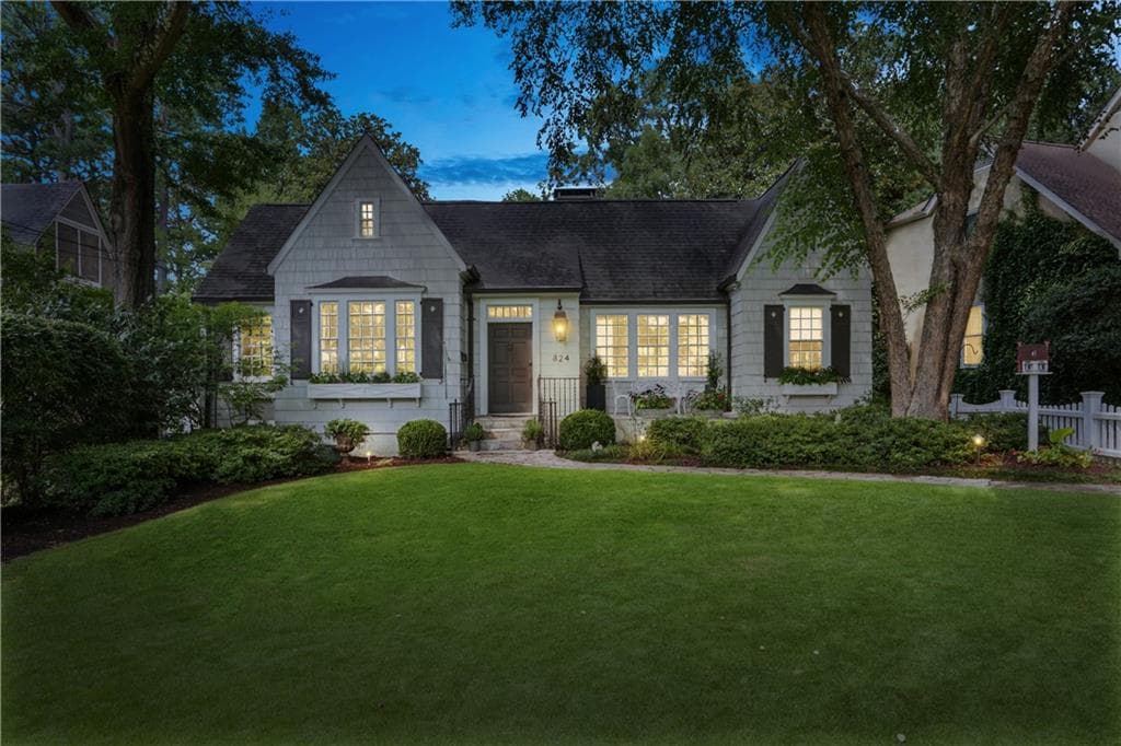 4 bedroom, 3 bathroom, 3,200 sq ft single family residence sold at 824 E Morningside Drive, Atlanta, GA 30324