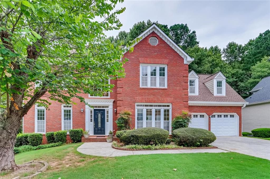 3 bedroom, 3 bathroom, 3,498 sq ft single family residence sold at 1424 Briarcliff Drive, Woodstock, GA 30189