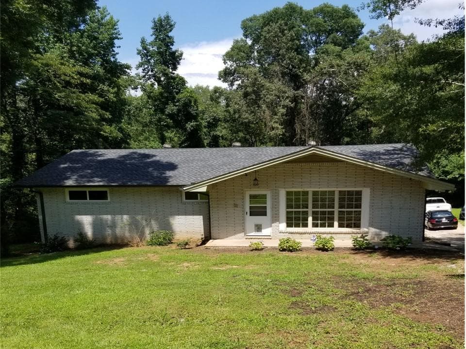 6 bedroom, 3 bathroom, 3,600 sq ft single family residence sold at 4258 Flat Shoals Parkway, Decatur, GA 30034